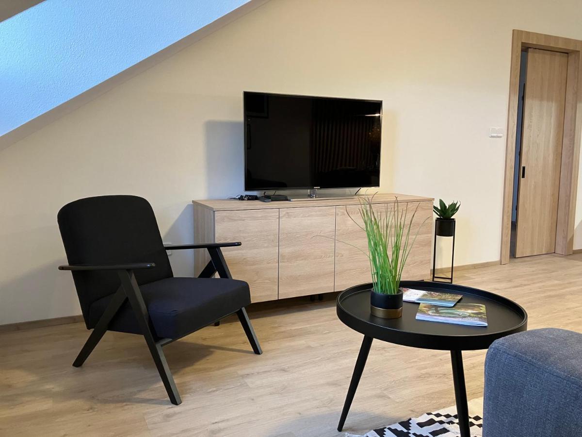 Apartman Nahore Vacov Luaran gambar