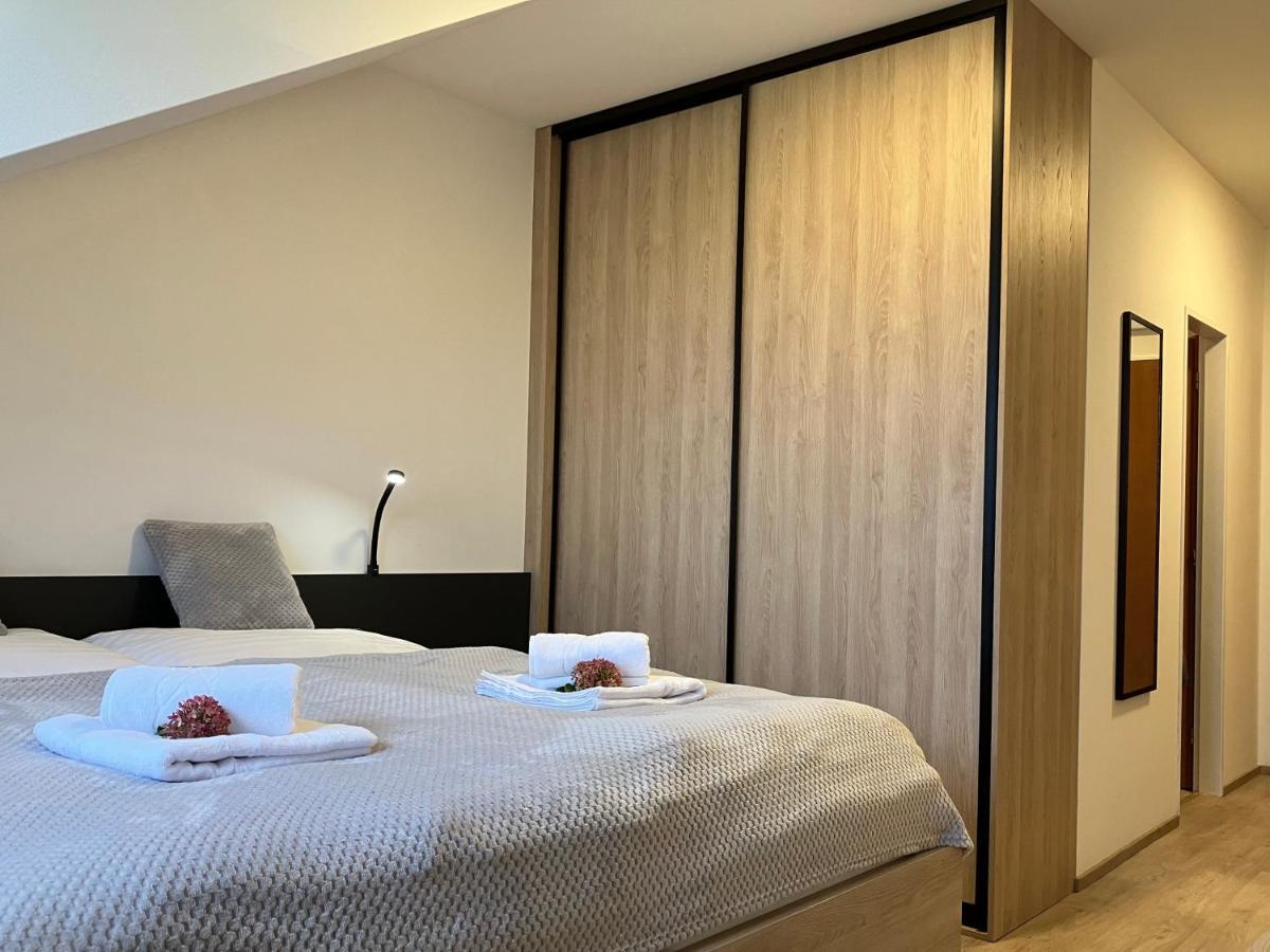 Apartman Nahore Vacov Luaran gambar